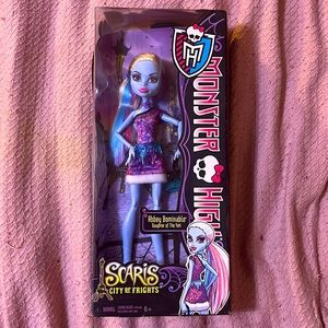 NIB Monster High Scaris City of Frights Abbey Bominable